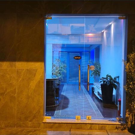 Koa Hotel Tirane Bagian luar foto