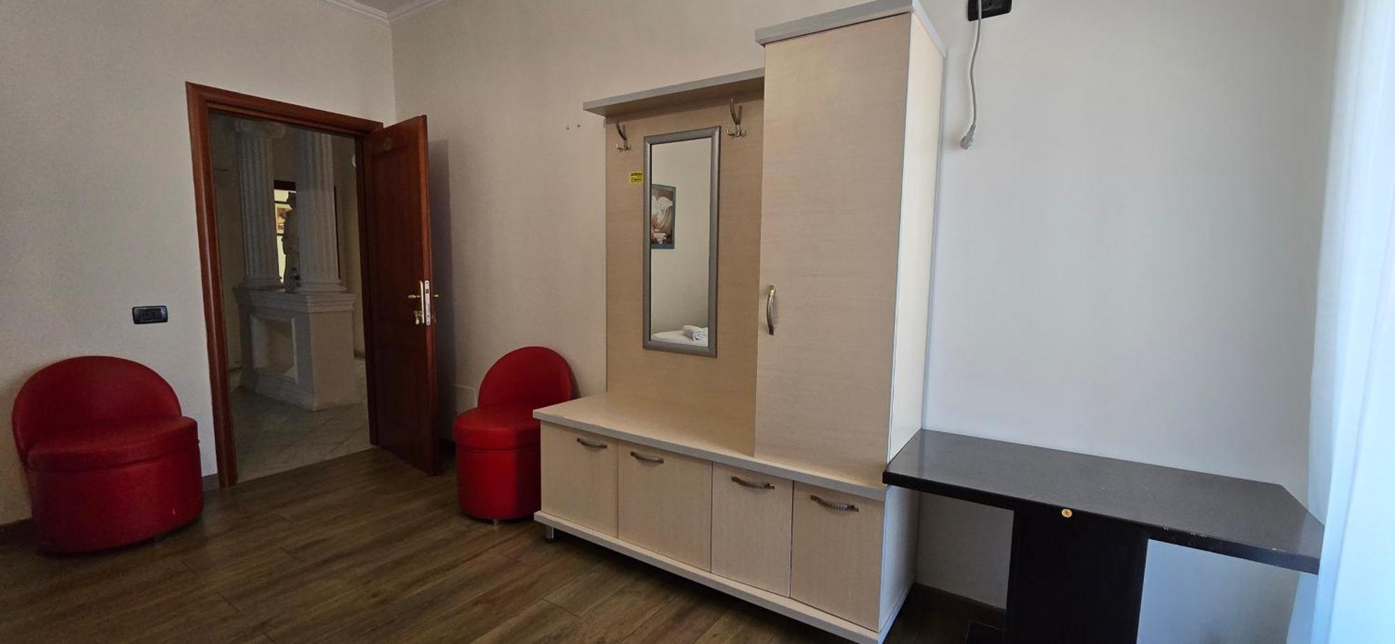 Koa Hotel Tirane Bagian luar foto