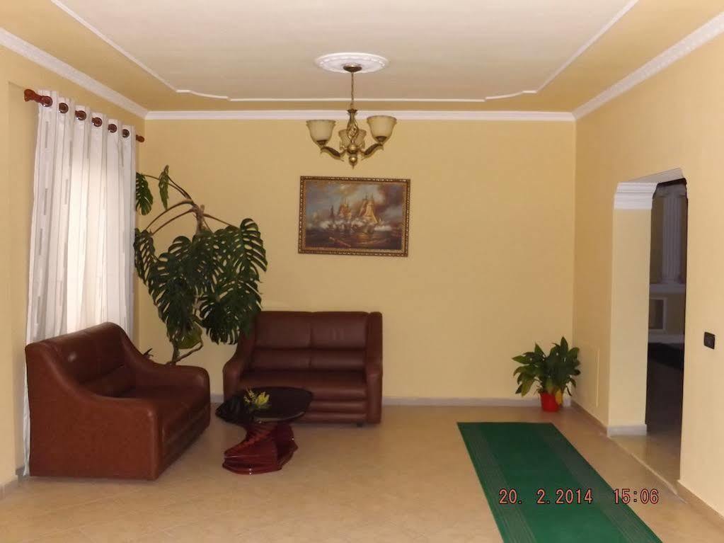 Koa Hotel Tirane Bagian luar foto